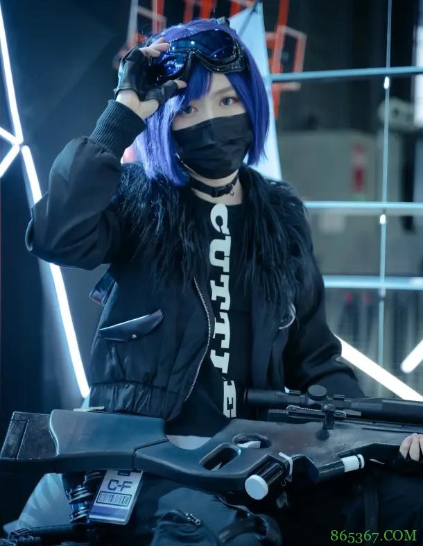 国内漫展值得去么?我感觉有朋友一起很划算,一个人还是多考虑下