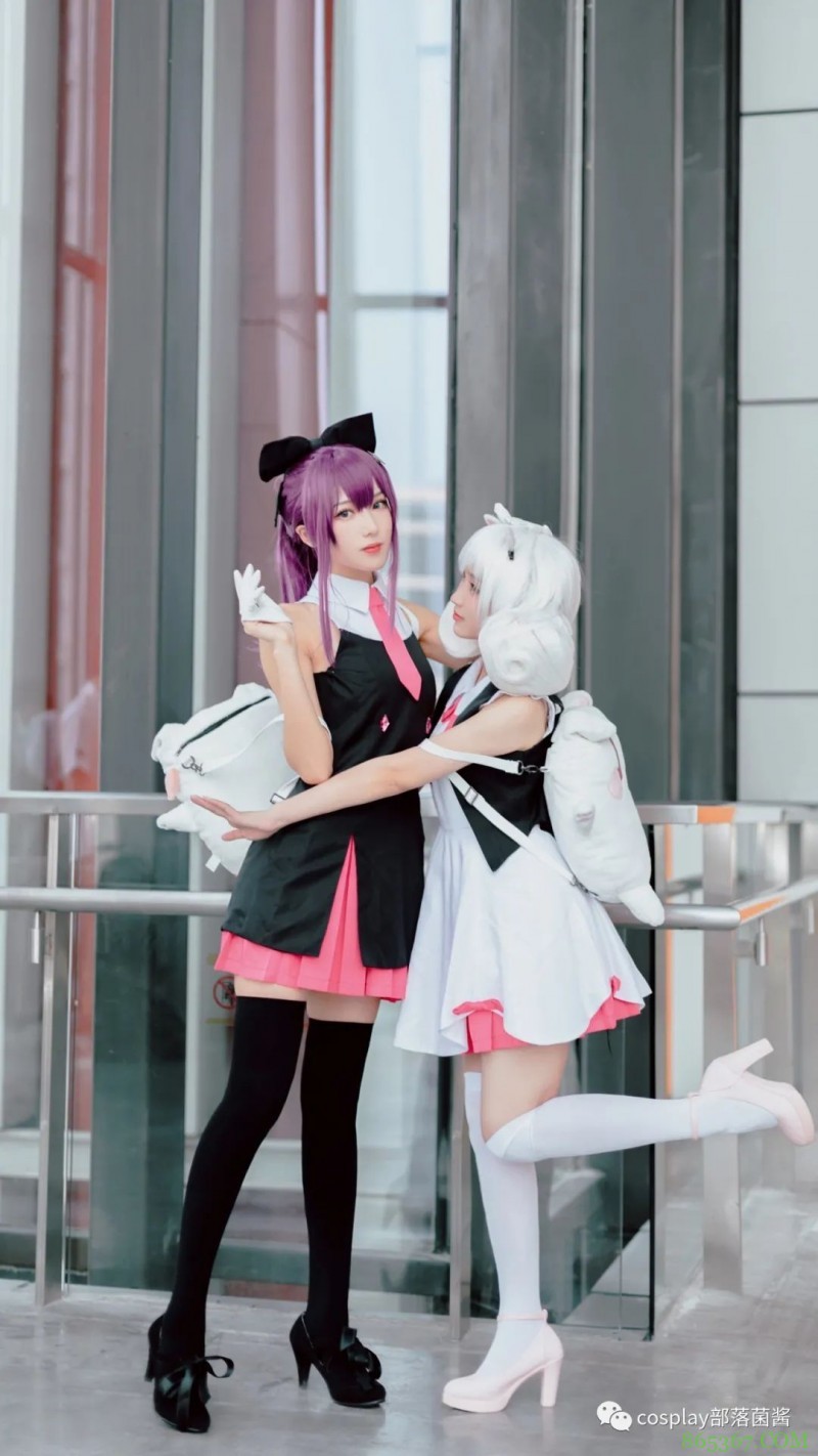 cos：漫展上的柚子小姐姐和阿璇学妹