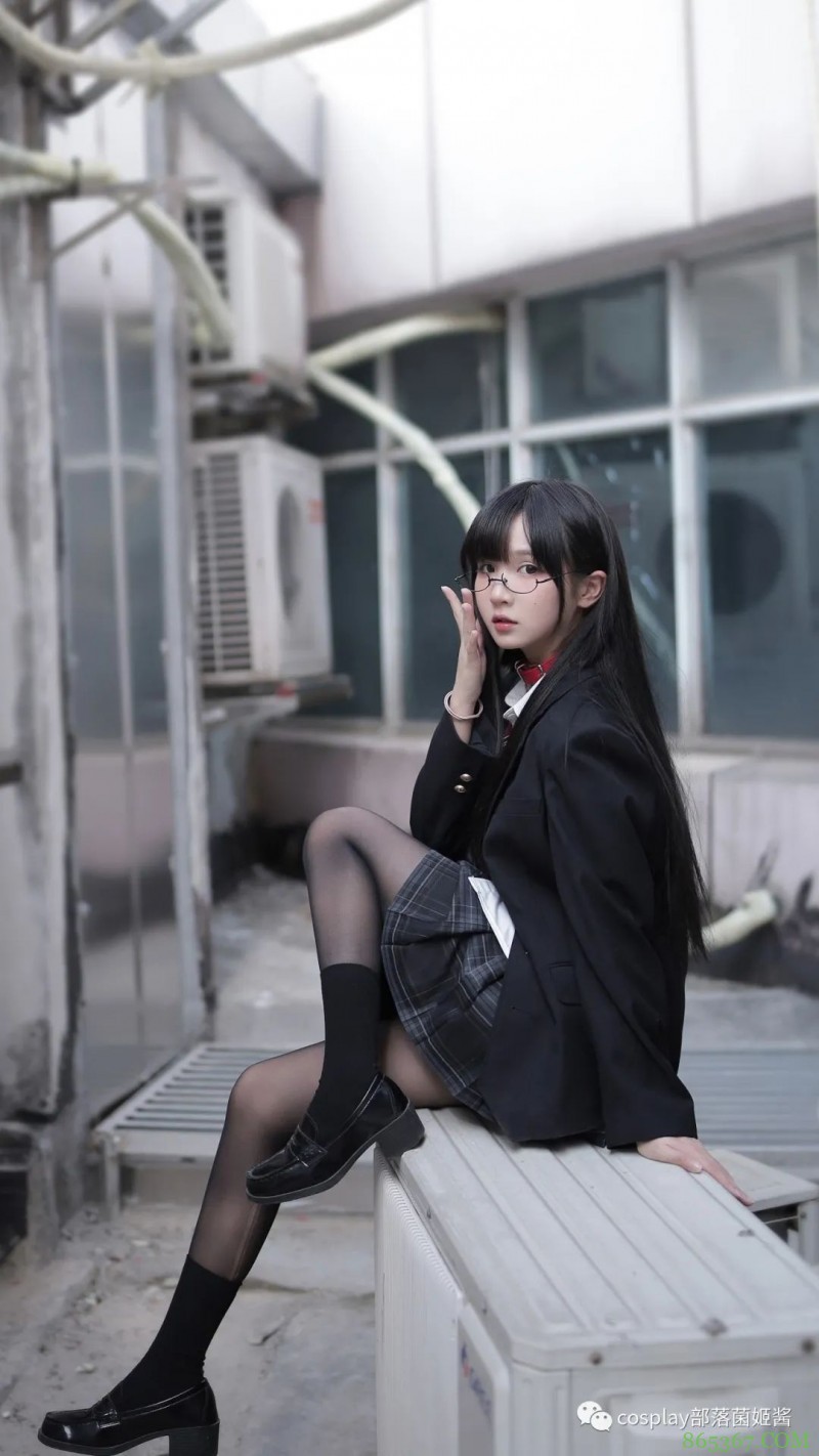 JK少女：小猫咪总是用故意犯错来试探主人的爱