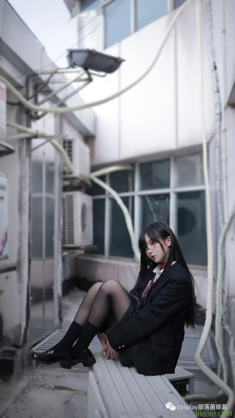 JK少女：小猫咪总是用故意犯错来试探主人的爱