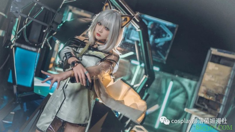 cos：明日方舟凯尔希cos正片@不绿酱