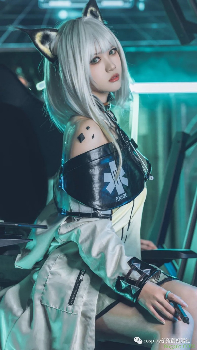cos：明日方舟凯尔希cos正片@不绿酱