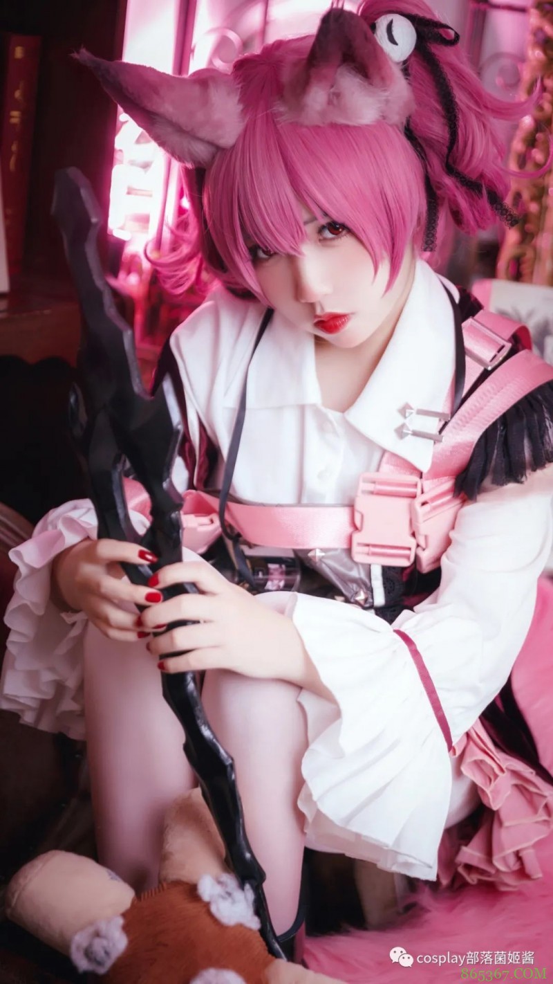 cos:明日方舟巫恋#cos正片@猫田圣奈奈