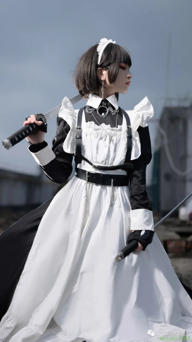 JK少女:双刀流女仆谁不爱呢