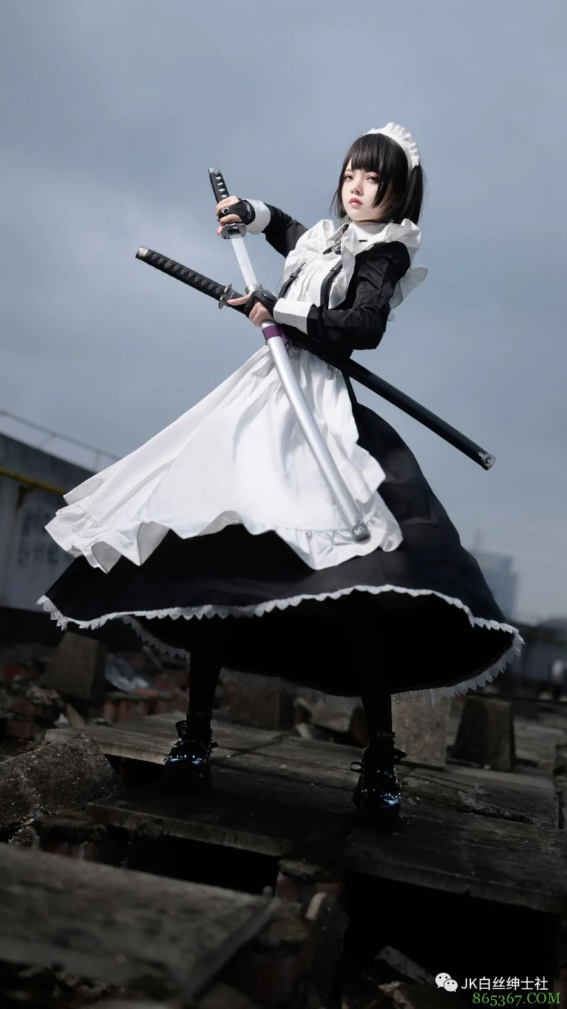 JK少女:双刀流女仆谁不爱呢