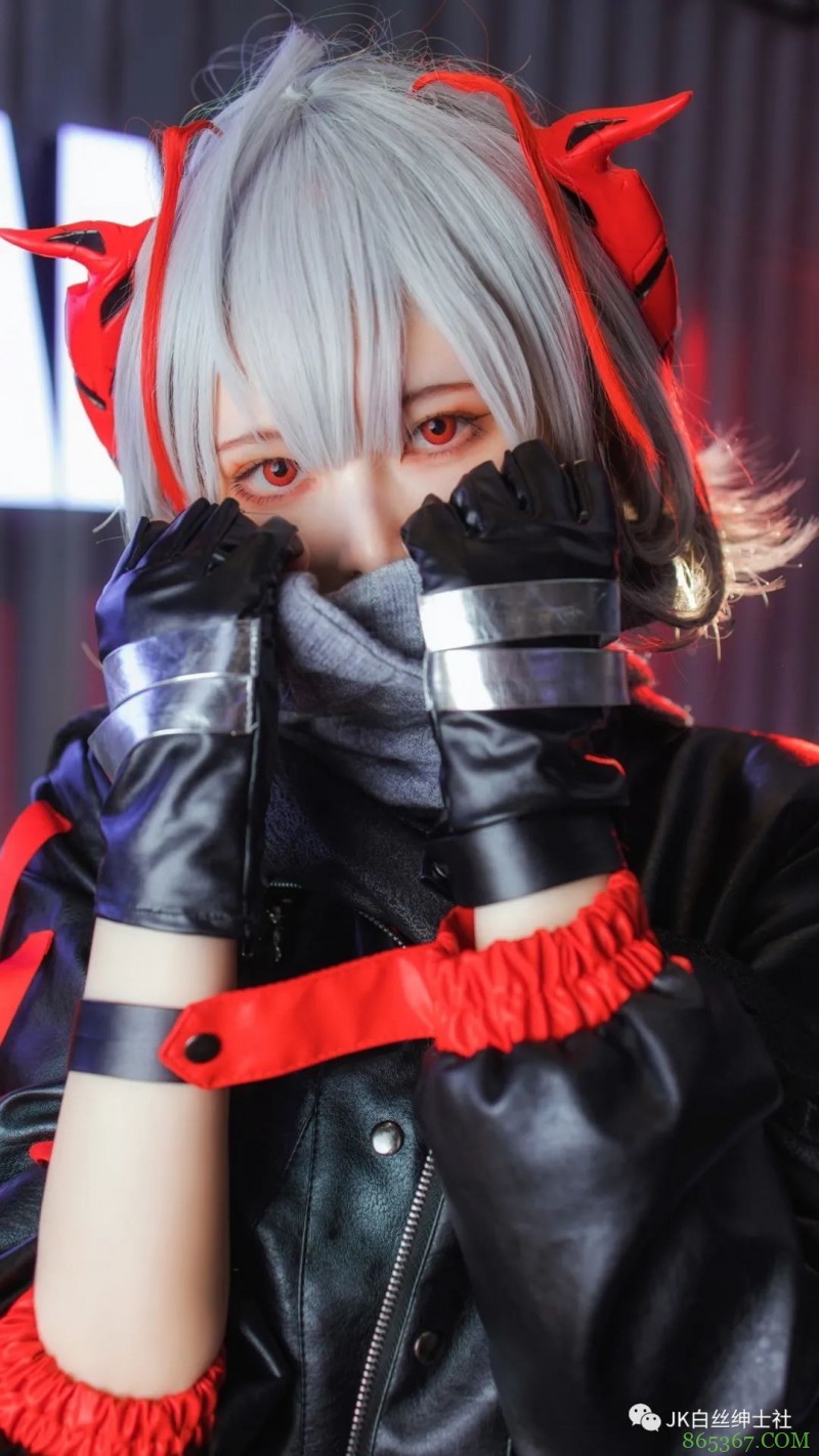 cos：明日方舟cp2中帅气得W@爵冷