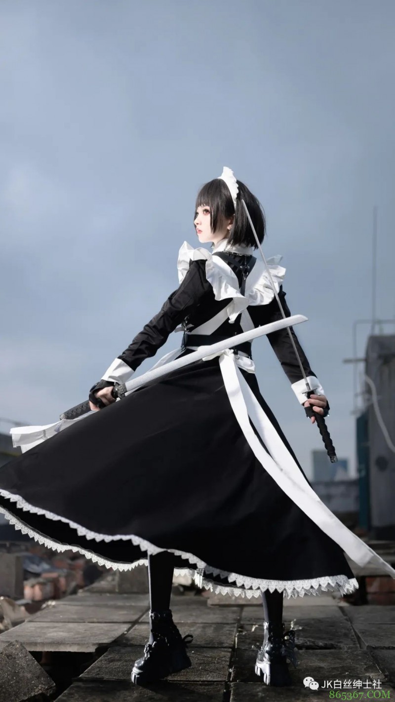 JK少女:双刀流女仆谁不爱呢