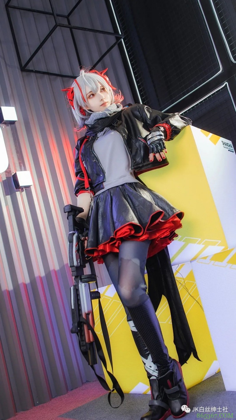 cos：明日方舟cp2中帅气得W@爵冷