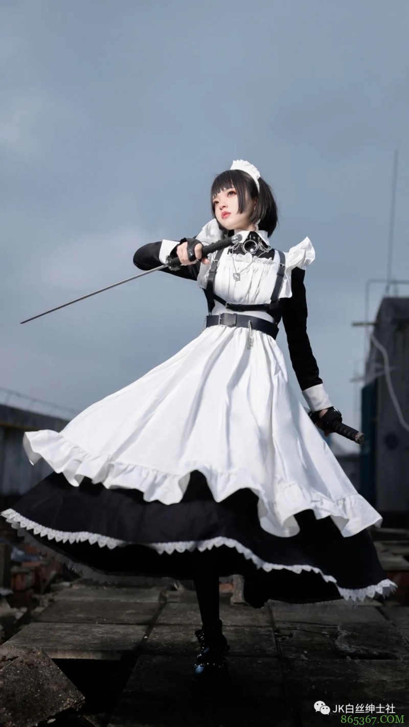 JK少女:双刀流女仆谁不爱呢