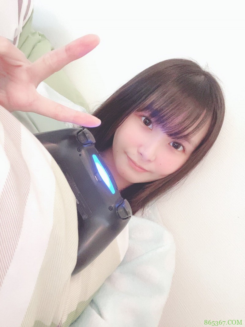 日本女声优正直播，结果手机蹦出来羞羞网站的折扣信息