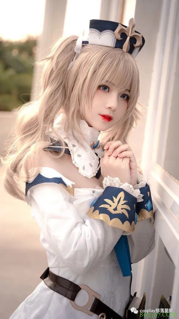 cos：原神祈礼牧师芭芭拉cos正片@李若雨