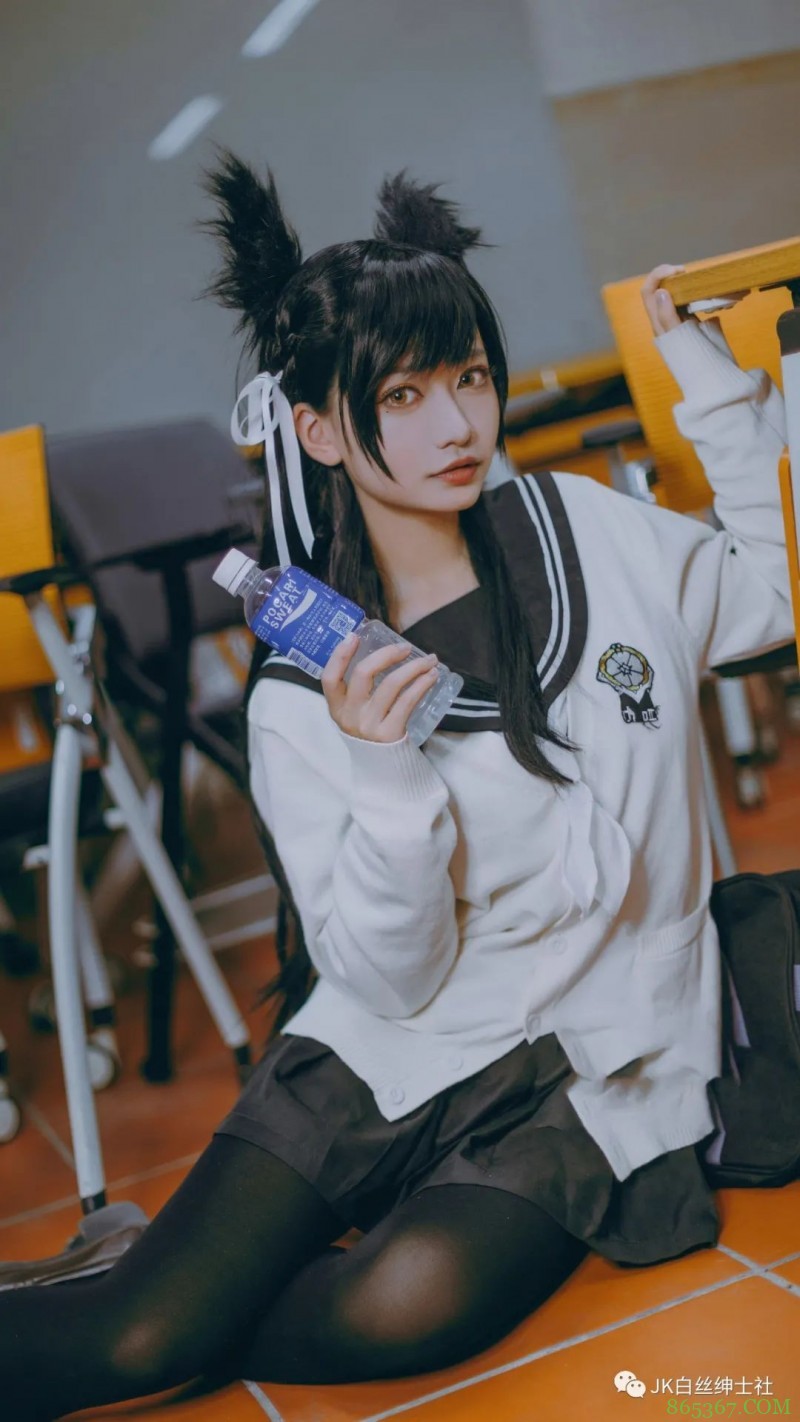 cos:碧蓝航线愛宕学园幻想曲cos正片@神本无尾