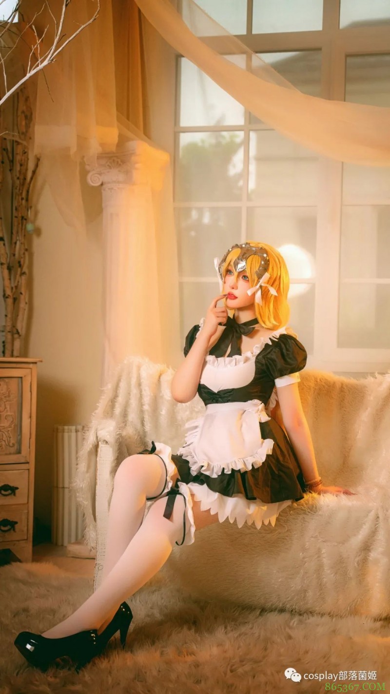 cos:白贞女仆cos正片@阿洛洛,莫名岁月静好