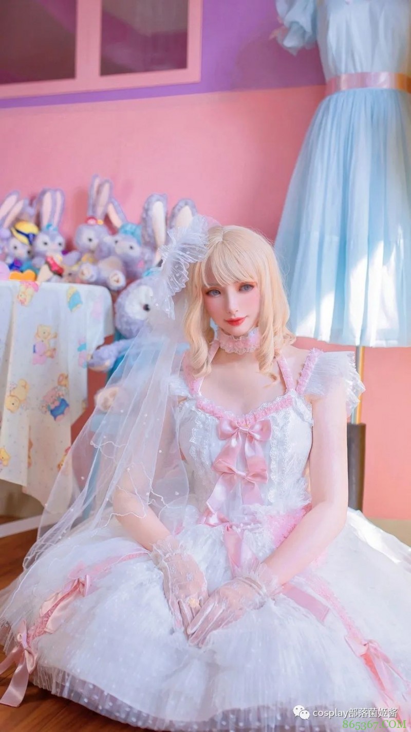 Lolita:拇指姑娘犹如儿时的甜蜜蛋糕