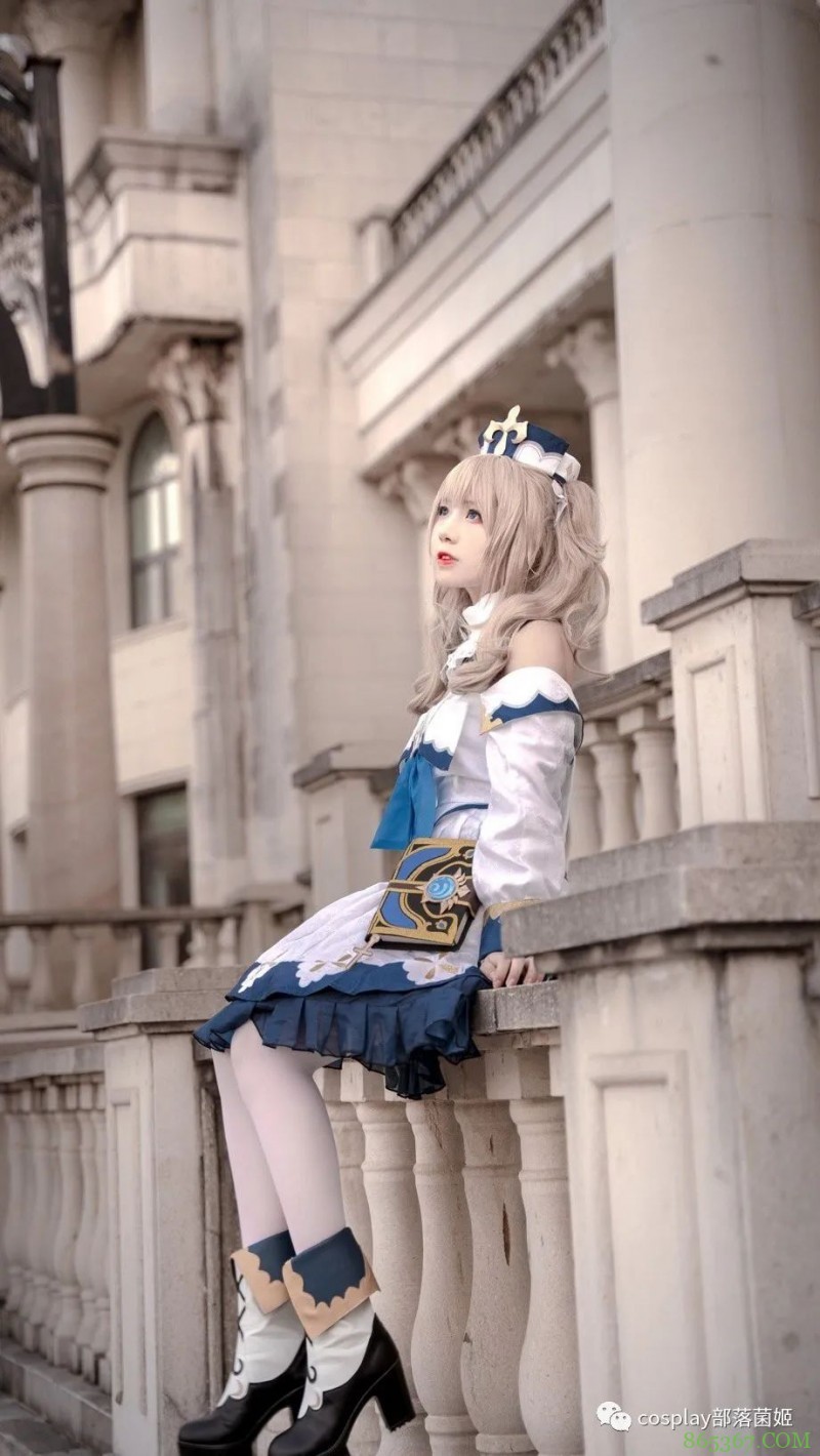 cos：原神祈礼牧师芭芭拉cos正片@李若雨