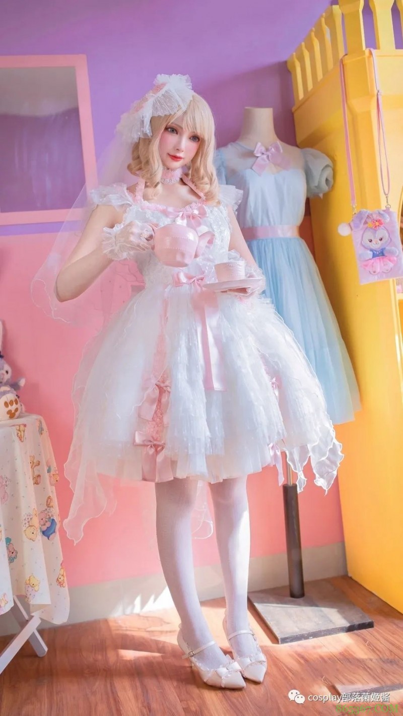 Lolita:拇指姑娘犹如儿时的甜蜜蛋糕