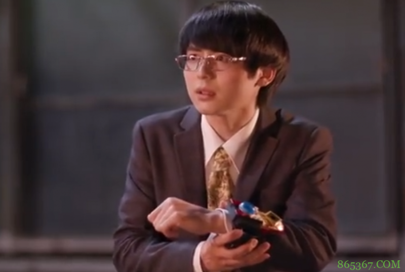 那个专做不正经特摄的GAGI拍的正经特摄要出续集了,别不务正业啊