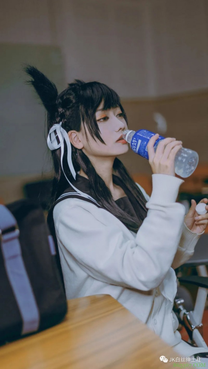 cos:碧蓝航线愛宕学园幻想曲cos正片@神本无尾