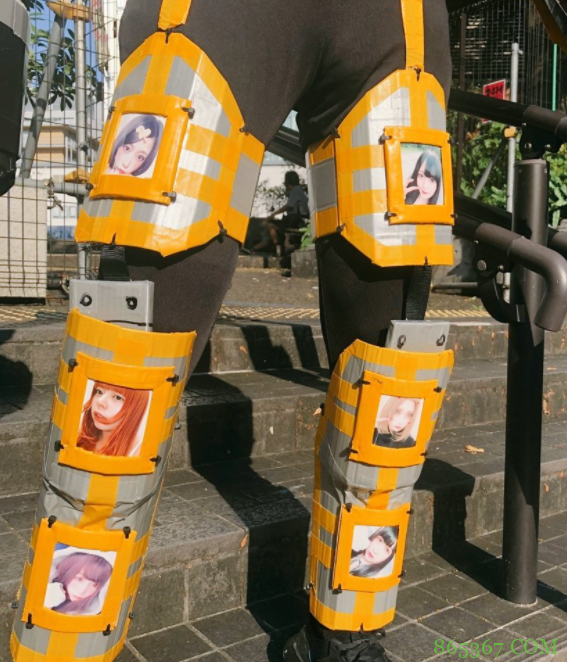 日本小哥拿13位前女友照片cos帝王剑,网友吐槽:难怪都分手了