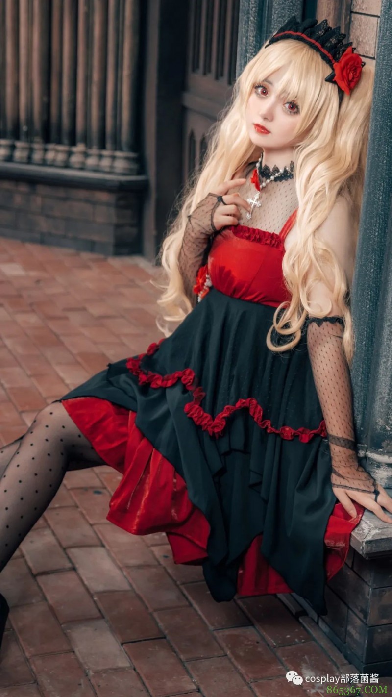 cos：艾蕾cos正片@斯文文文文，月球没有女朋友