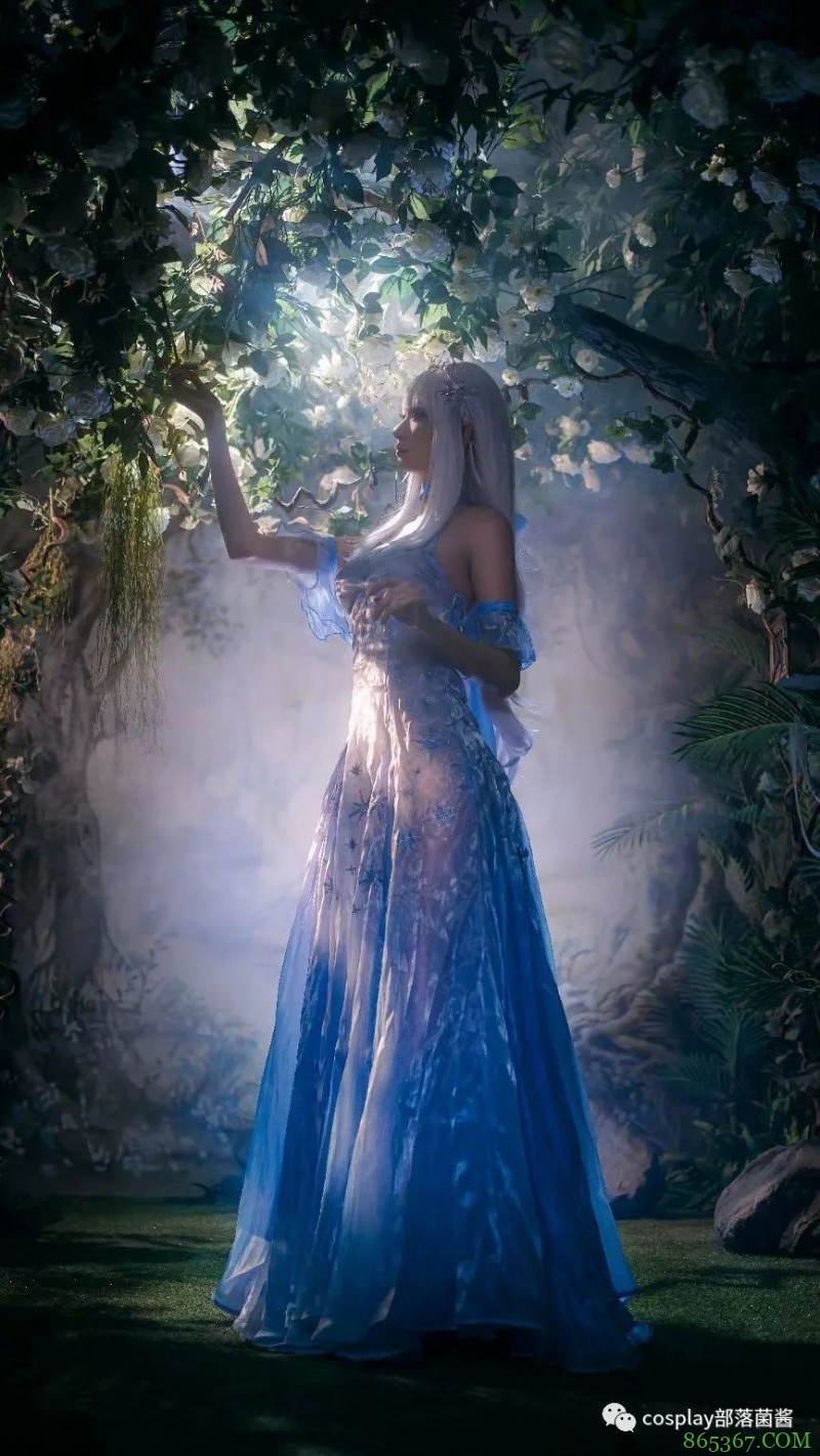 cos：艾米莉亚水晶礼服cos正片@沧霁桔梗