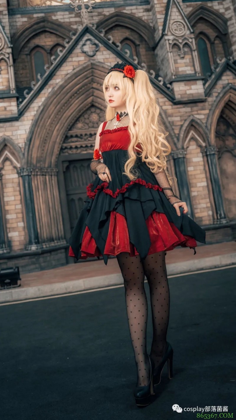 cos：艾蕾cos正片@斯文文文文，月球没有女朋友