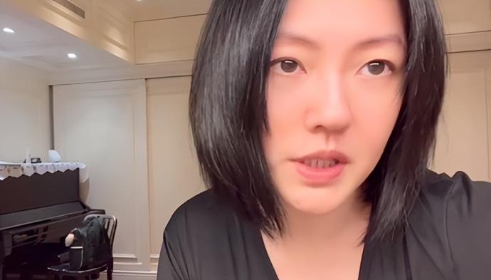 S妈让大S别看汪小菲绯闻，善于保护自己