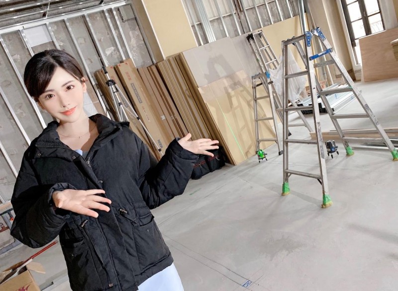 人气买气都有了!深田えいみ的第一个副业是⋯