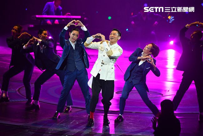 细数红馆意外事件录!林子祥永久性耳伤、刘德华粉丝摔死