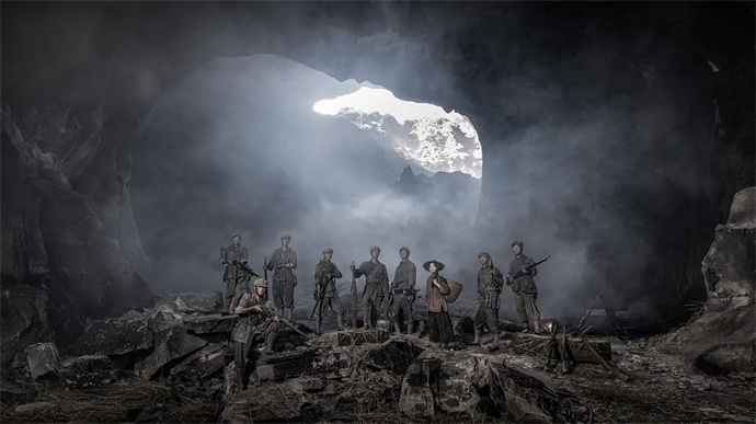 《云霄之上》电影颖评：场面细腻而震撼