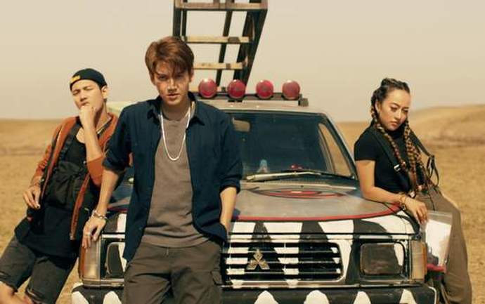 《超级蜥蜴王》9月2日进击的巨蜥,史上最大巨蜥撕裂地表!的照片 -第1张 《超级蜥蜴王》9月2日进击的巨蜥,史上最大巨蜥撕裂地表!