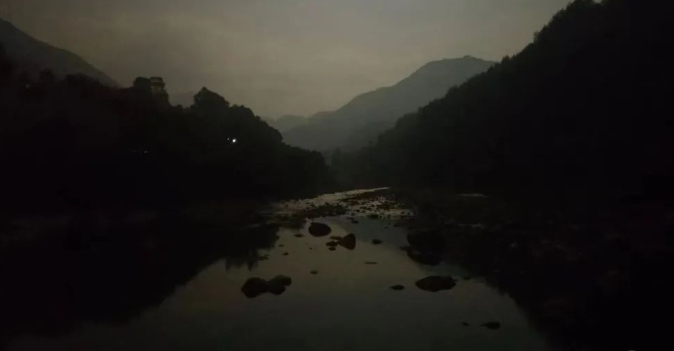 茅坪，月是故乡明