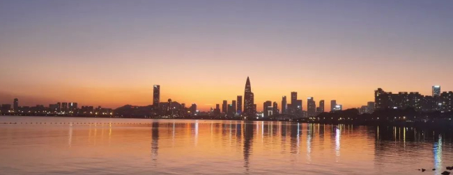 可能我也在建巴别塔的图片 可能我也在建巴别塔