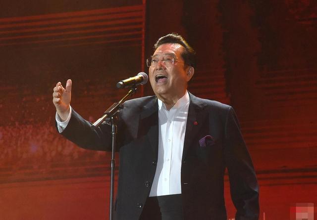 曝李双江退休金每月三万,为儿子商演接不停,李天一近照被扒是假