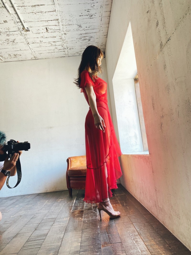 新一代身材教科书!八蜜凛提前现身!