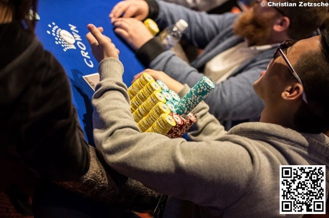 【EV扑克】教学:码量仅剩15bb-时,这4种错误几乎人人会犯