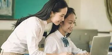 大千世界里，没有父母的翅膀遮挡风雨