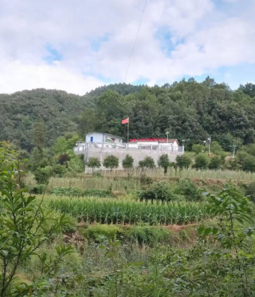 孟铁桥下避暑记的图片 孟铁桥下避暑记