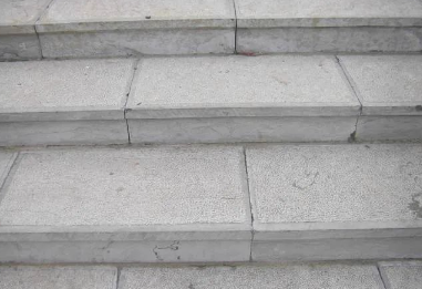 松动的石板的图片 松动的石板