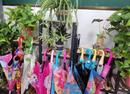 乍见欢喜，久看喜欢