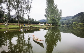 这世界除了远方，还有理想和周末