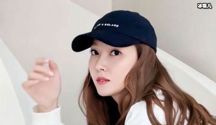 郑秀妍恋情公开男方原来是他,曾经谈过10个月的恋情