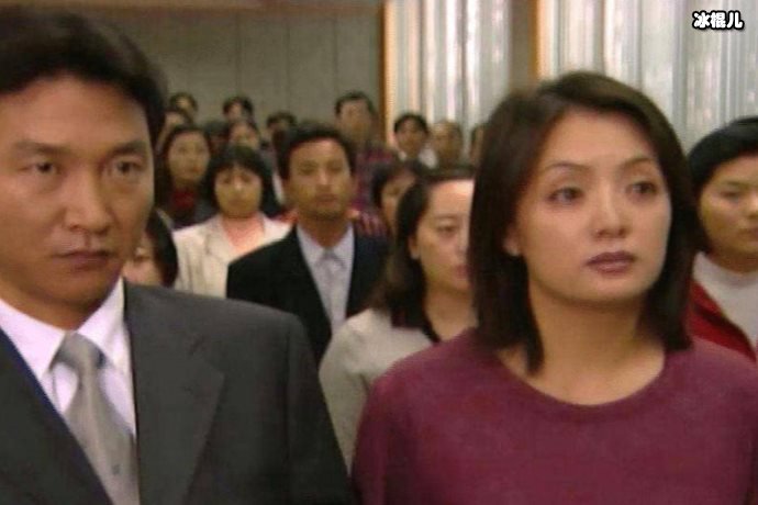 十八年后再度同框,豪哥豪嫂相聚一堂却被网嘲吃老本