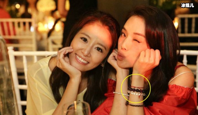 昔日两大女神同框!林心如舒淇笑容灿烂眼角却皱纹丛生