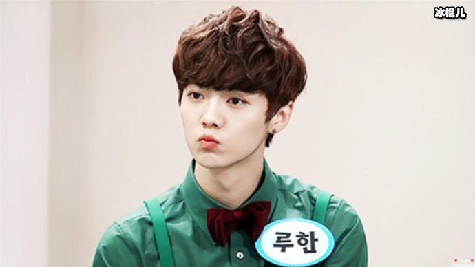 鹿晗关晓彤疑似同居曾被网曝已领取结婚证,关晓彤比家人更重要