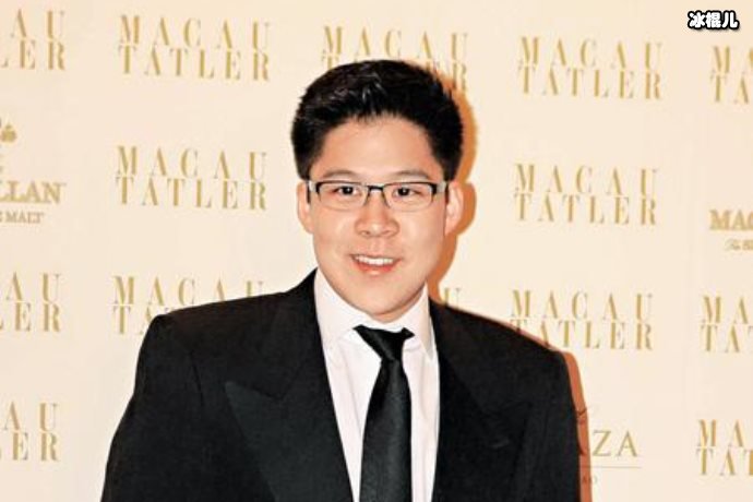 霍启刚亮出孩子营养早餐,餐具食物太过平凡真正的精英生活