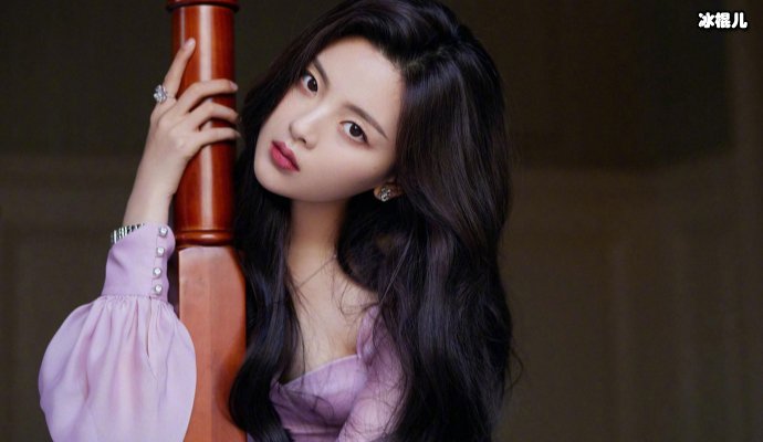 杨超越哭成系列表情包,感言堪比演戏能力不足但人气高是这原因