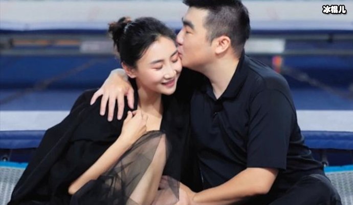 梁超正式对婚礼发出的争执作出回应,事情已经顺利解决