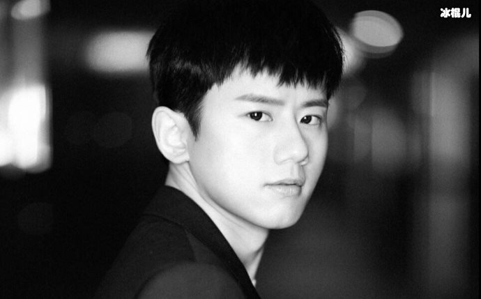 张杰变萝莉太妖娆夫妻生活甜到齁,网友:我也要脱单!