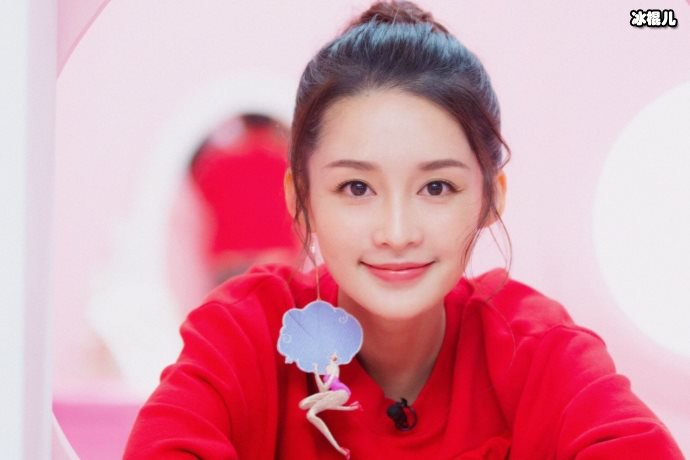 与已婚男艺人演情侣,面对张若昀的告白李沁竟然是这样做的